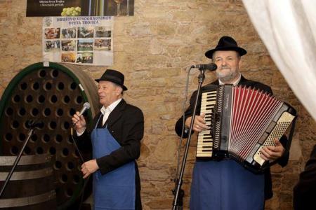 23622506_1498412010208532_1192590664059527461_n